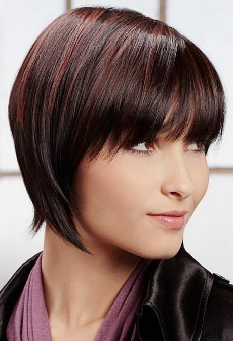 short-straight-hairstyles-for-women-90_17 Rövid egyenes frizurák a nők számára
