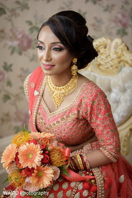 bridal-hairstyle-for-south-indian-wedding-03 Menyasszonyi frizura a dél-indiai esküvőre