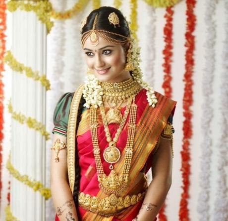 bridal-hairstyle-for-south-indian-wedding-03_8 Menyasszonyi frizura a dél-indiai esküvőre