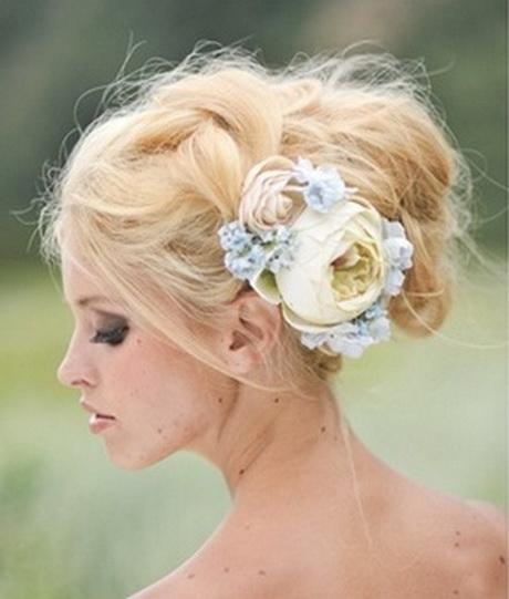 bridal-hairstyle-updo-96_18 Menyasszonyi frizura updo