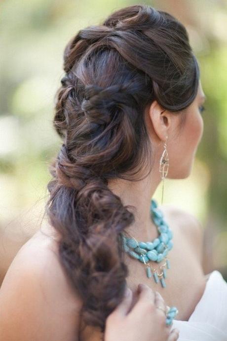 bridal-hairstyles-pics-00_6 Menyasszonyi frizurák képek