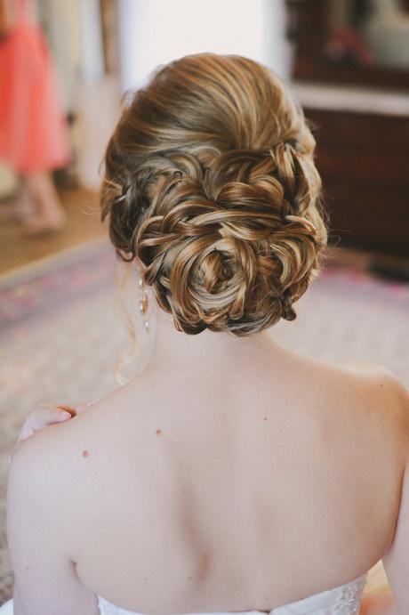 bridal-up-do-hairstyles-85_18 Menyasszonyi fel csinálni frizurák