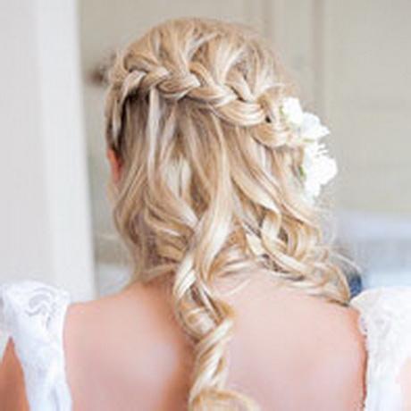 brides-wedding-hair-30_9 Menyasszony esküvői haj