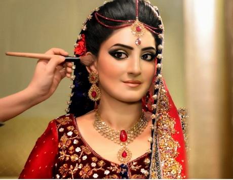latest-bridal-hairstyles-in-pakistan-72_4 Legújabb menyasszonyi frizurák Pakisztánban