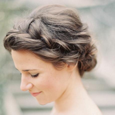 latest-wedding-hair-styles-15_9 Legújabb esküvői frizurák