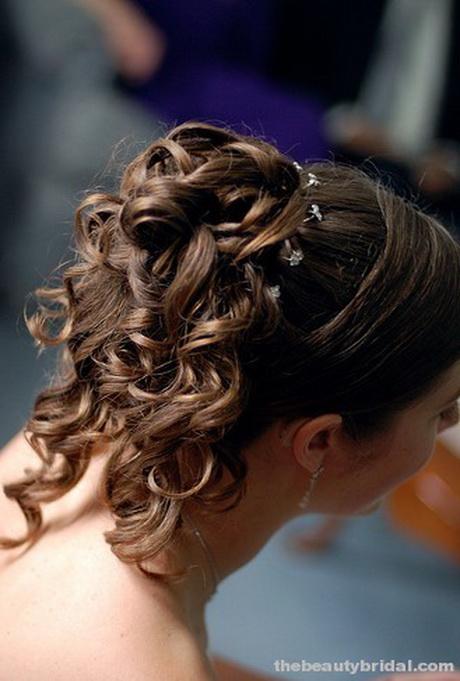 popular-bridal-hairstyles-92 Népszerű menyasszonyi frizurák