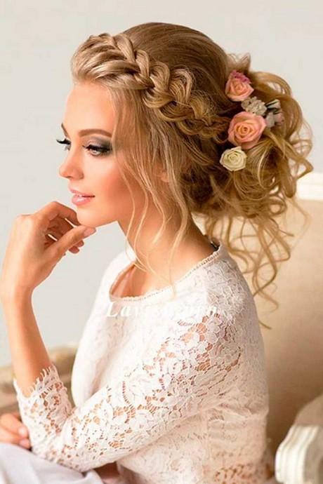 beautiful-hairstyles-for-a-wedding-72_4 Gyönyörű frizurák esküvőre