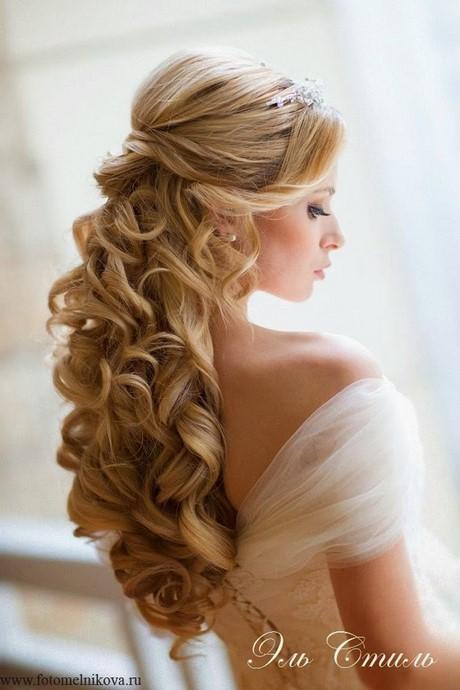 beautiful-hairstyles-for-brides-30_20 Gyönyörű frizurák menyasszonyok számára