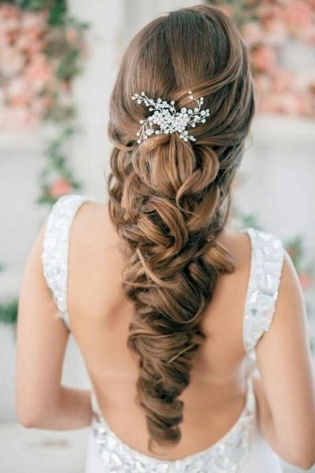 beautiful-hairstyles-for-brides-30_4 Gyönyörű frizurák menyasszonyok számára