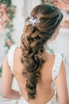 beautiful-hairstyles-for-brides-30_6 Gyönyörű frizurák menyasszonyok számára