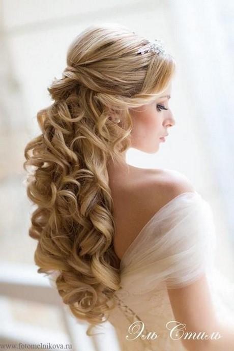 bridal-hair-styles-for-long-hair-47 Menyasszonyi frizurák hosszú hajra