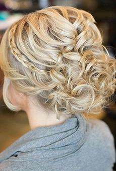 bridal-hair-updo-90_13 Menyasszonyi haj frizura