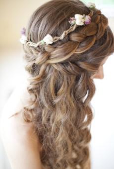 bride-hairstyle-gallery-20_18 Menyasszony frizura galéria