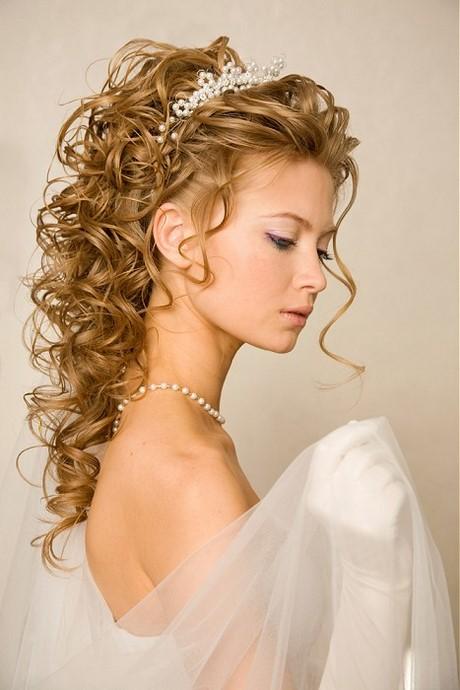 most-popular-bridal-hairstyles-87_12 Legnépszerűbb menyasszonyi frizurák