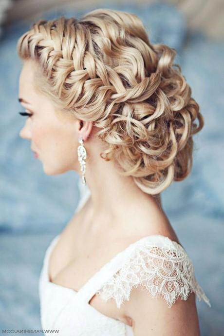 most-popular-bridal-hairstyles-87_18 Legnépszerűbb menyasszonyi frizurák