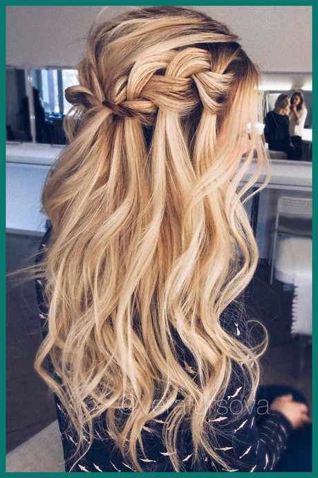 prom-hairstyles-down-2020-09_4 Prom frizurák le 2020