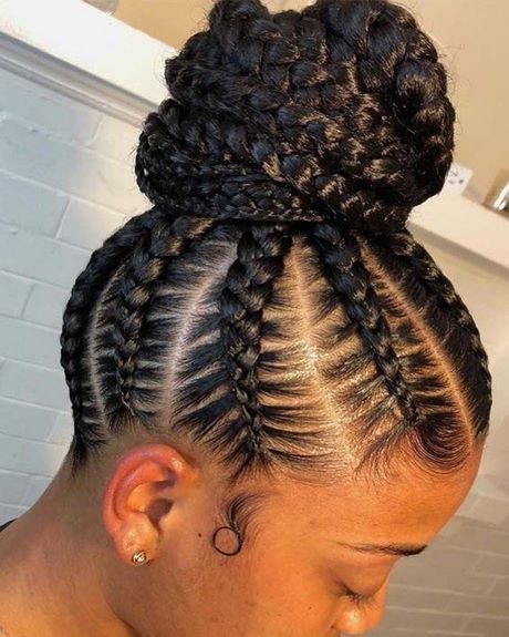 2021-black-braid-hairstyles-37_6 2021 fekete fonat frizurák