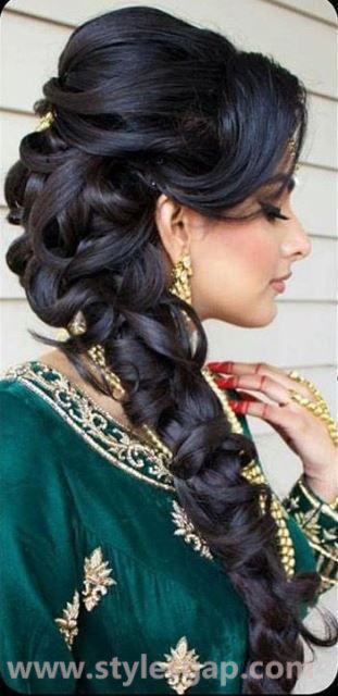latest-bridal-hairstyles-2021-61_14 Legújabb menyasszonyi frizurák 2021