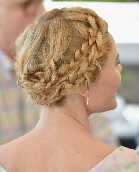 beautiful-hair-braiding-styles-37_17 Gyönyörű hajfonat stílusok
