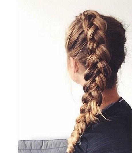 cute-and-easy-braided-hairstyles-37_12 Aranyos, könnyen fonott frizurák
