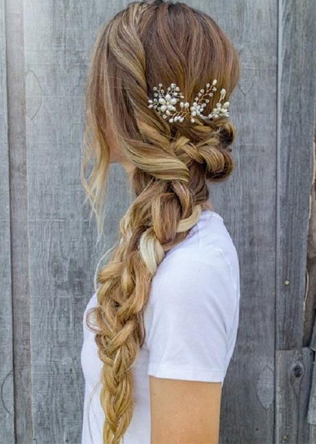 cute-braid-styles-for-long-hair-46_16 Aranyos zsinór stílusok hosszú hajra