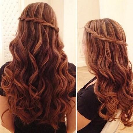 cute-easy-braided-hairstyles-for-long-hair-26_18 Aranyos könnyű fonott frizurák hosszú hajra