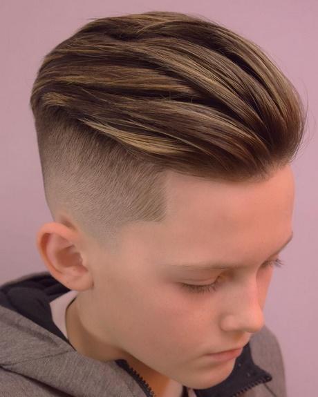 popular-hairstyles-for-boys-94_5 Népszerű frizurák fiúknak