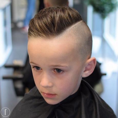 popular-hairstyles-for-boys-94_6 Népszerű frizurák fiúknak