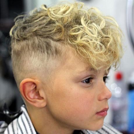 popular-hairstyles-for-boys-94_7 Népszerű frizurák fiúknak