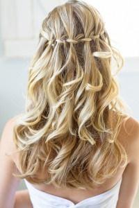 simple-bridesmaid-hairstyles-30_13 Egyszerű koszorúslány frizurák