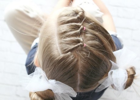 girl-cute-hairstyles-for-long-hair-22_9 Lány aranyos frizurák hosszú haj