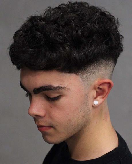 boy-hairstyle-2022-51_16 Fiú frizura 2022