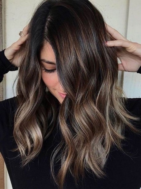 ombre-hairstyle-2022-45_18 Ombre frizura 2022