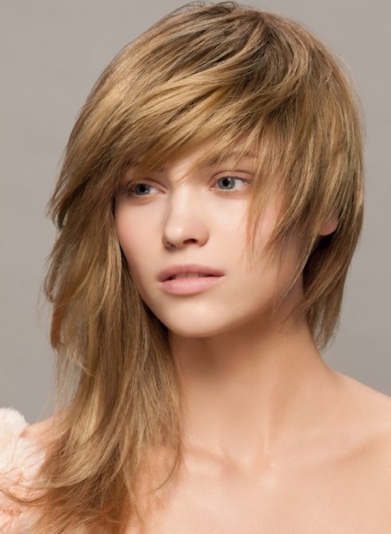 haircut-2020-female-round-face-26_6 Hajvágás 2020 női kerek arc