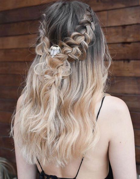 prom-updos-for-long-hair-2020-87_13 Prom updos hosszú hajra 2020