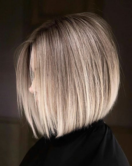 2021-short-hairstyles-with-bangs-33_12 2021 rövid frizurák frufruval