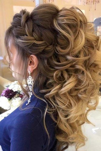best-prom-hairstyles-2021-29_9 Legjobb prom frizurák 2021