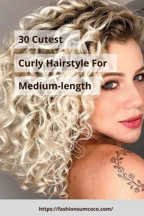 medium-curly-hairstyles-2021-81_19 Közepes göndör frizurák 2021