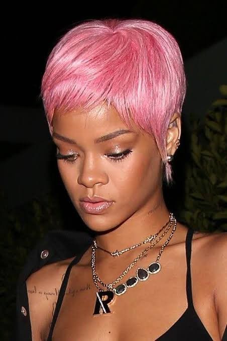 rihanna-short-hair-styles-2021-70 Rihanna rövid frizurák 2021