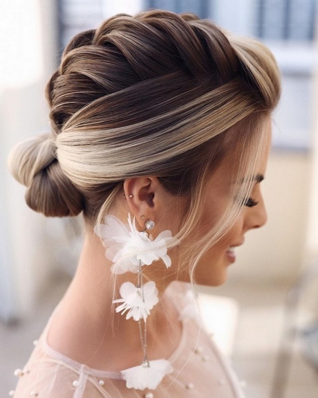 wedding-hair-ideas-2021-26 Esküvői haj ötletek 2021