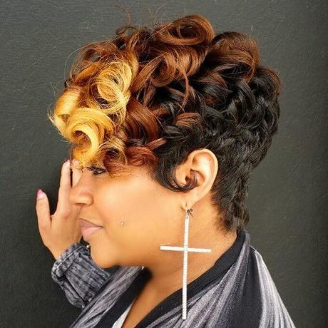 short-colored-hairstyles-for-black-women-97_15 Rövid színes frizurák fekete nők számára