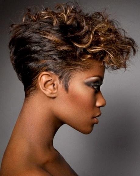 short-curly-cuts-for-black-women-38_17 Rövid göndör vágások fekete nők számára