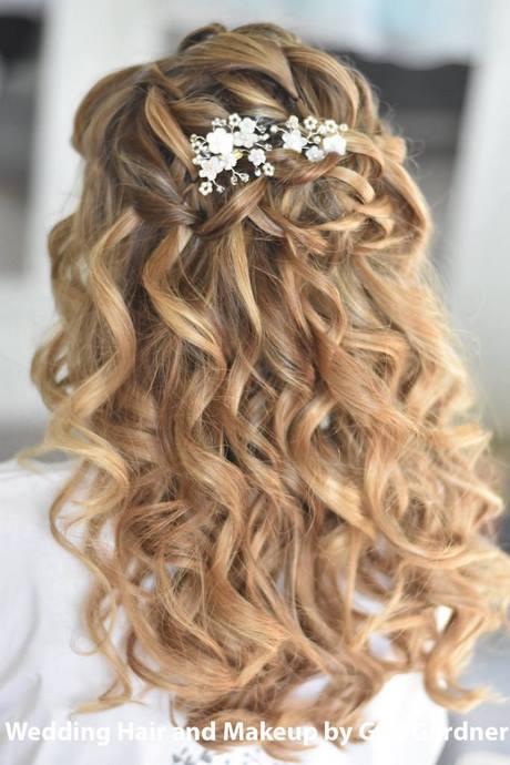 beautiful-hair-for-weddings-67_9 Gyönyörű haj esküvők