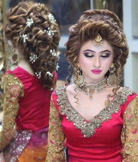 bridal-hairstyle-latest-19_13 Menyasszonyi frizura legújabb