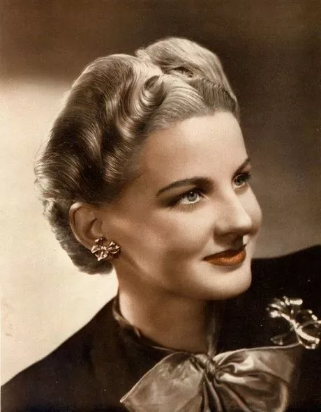 1950s-ladies-hairstyles-93_7-16-16 1950-es évek női frizurái