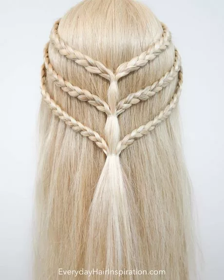 half-braided-half-down-hairstyles-77_3-9-10 Félig fonott félig frizurák