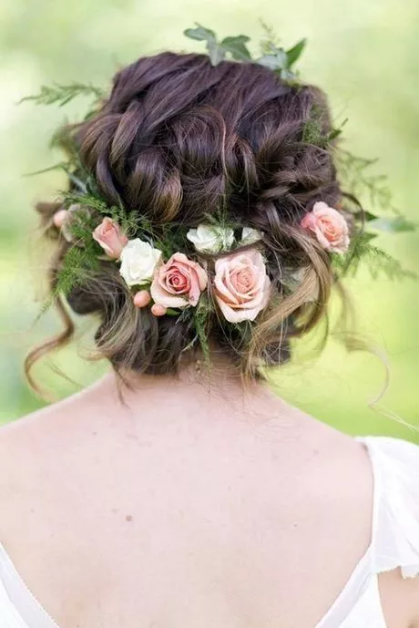 short-hair-with-flowers-61-1-1 Rövid haj virágokkal