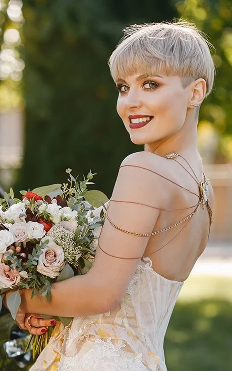 short-hairstyles-for-wedding-bride-44_2-9-9 Rövid frizurák esküvői menyasszony