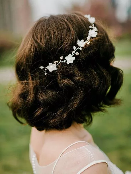 short-hairstyles-for-wedding-bride-44_4-10-10 Rövid frizurák esküvői menyasszony