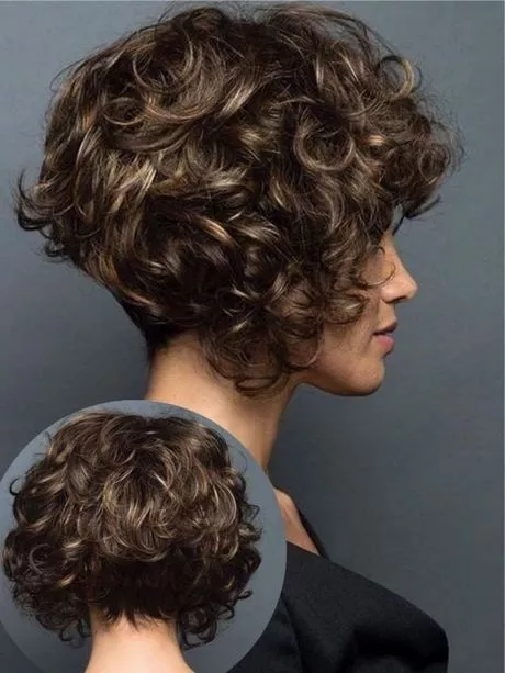 short-layered-hairstyles-for-curly-hair-89_15-8-8 Rövid réteges frizurák göndör hajra